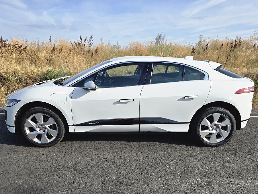 2019 Jaguar I-PACE photo 8