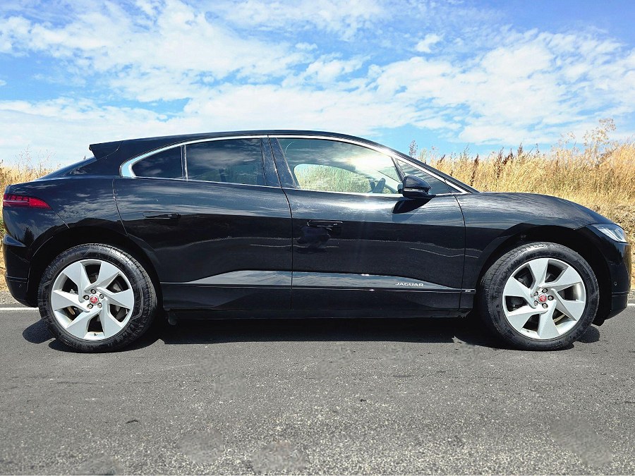 2019 Jaguar I-PACE photo 9