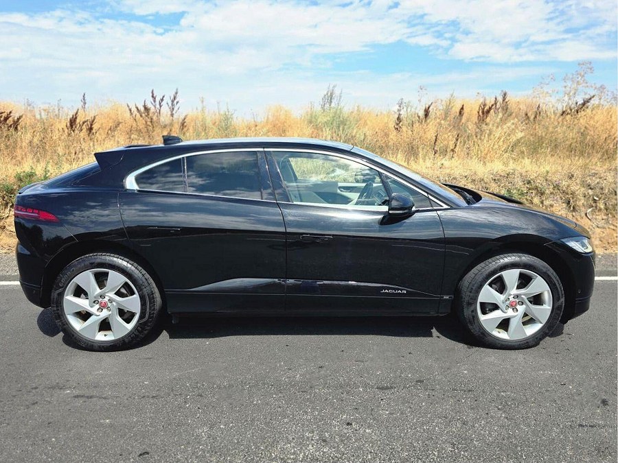 2019 Jaguar I-PACE photo 10