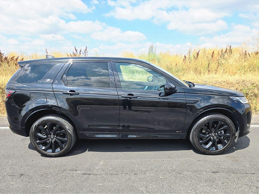 2020 Land Rover Discovery Sport photo 14