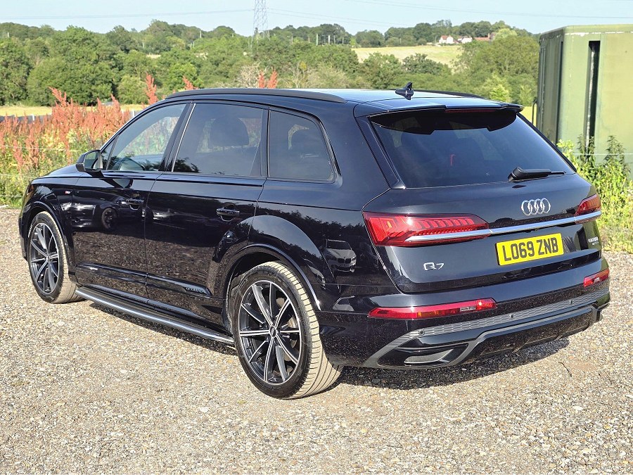 2019 Audi Q7 photo 10