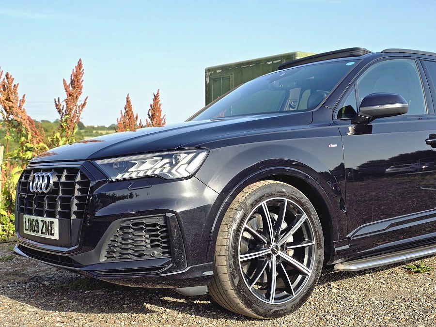 2019 Audi Q7 photo 3