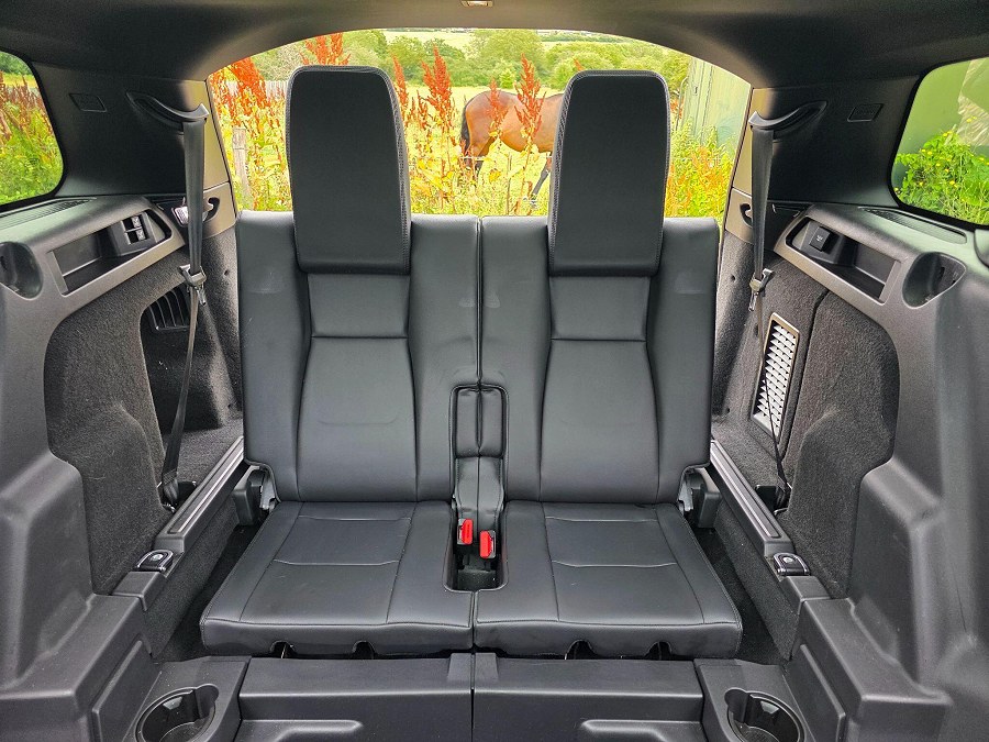 2019 Land Rover Discovery Sport photo 3
