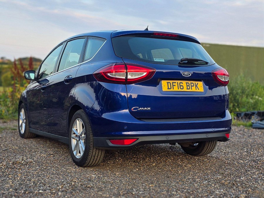 Ford C-Max photo 2