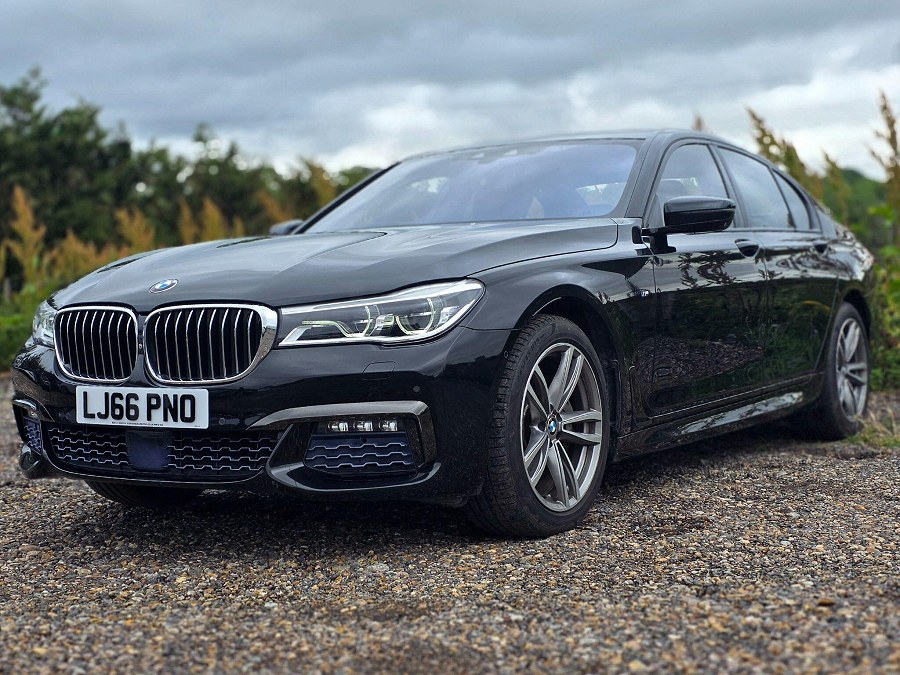 2016 BMW 7 Series photo 5
