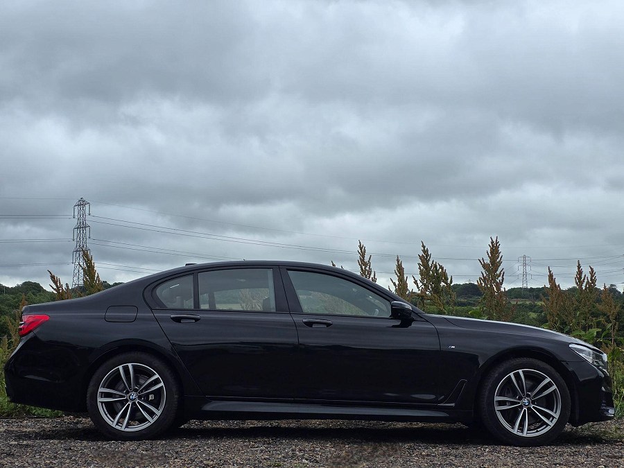 2016 BMW 7 Series photo 14