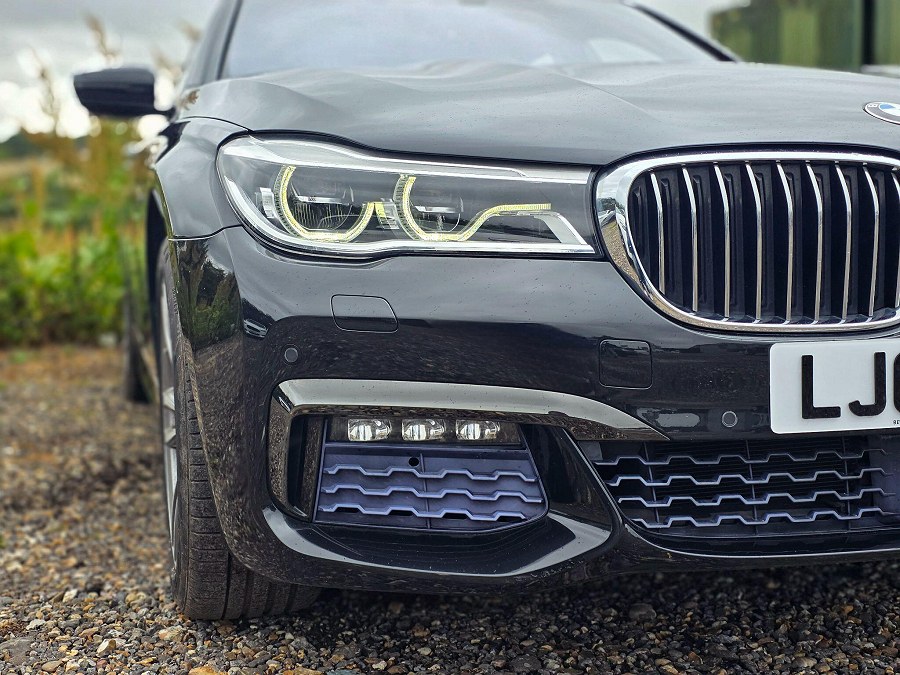 2016 BMW 7 Series photo 8