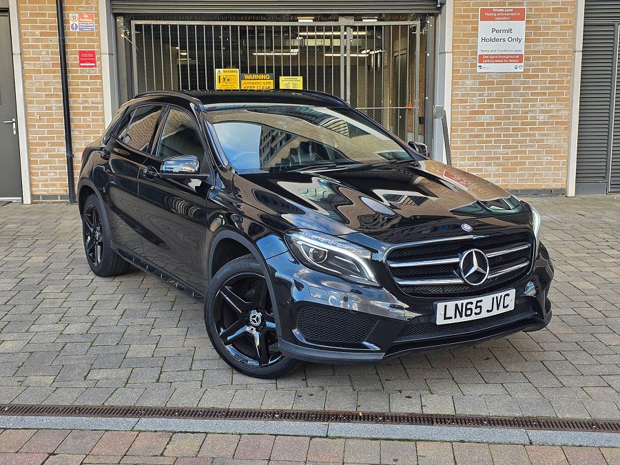 2015 Mercedes-Benz GLA photo 3