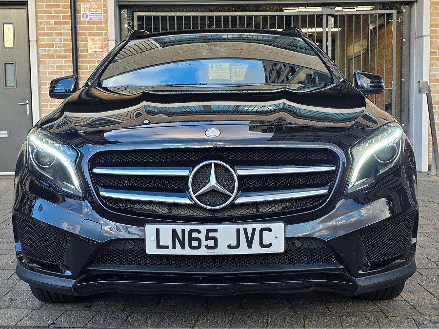 2015 Mercedes-Benz GLA photo 6
