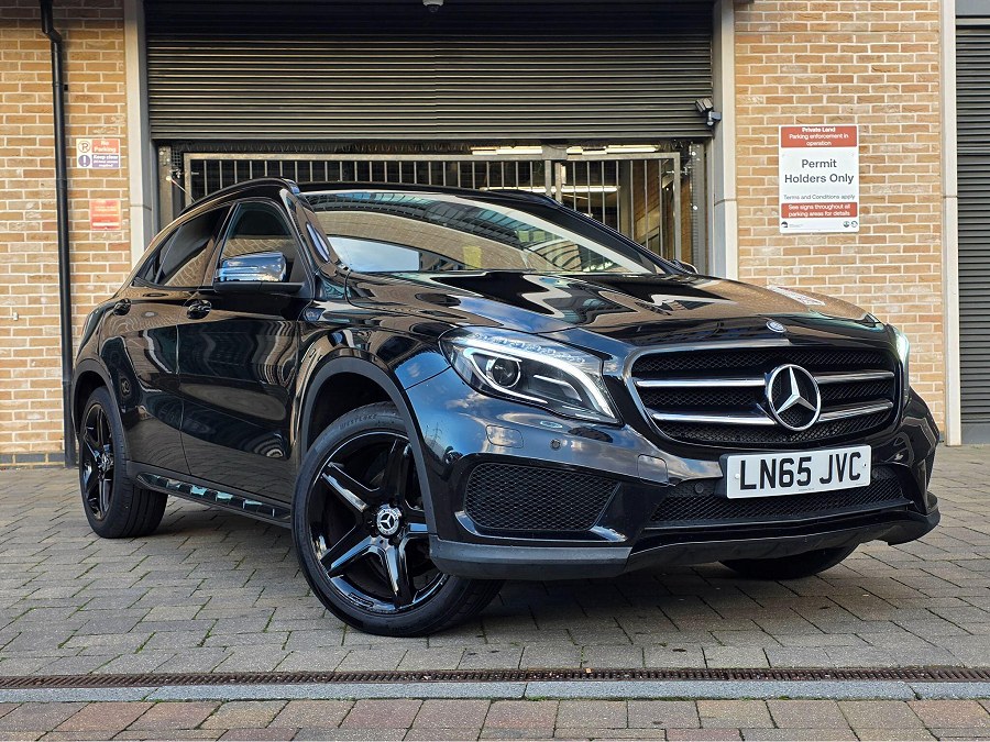 2015 Mercedes-Benz GLA photo 4