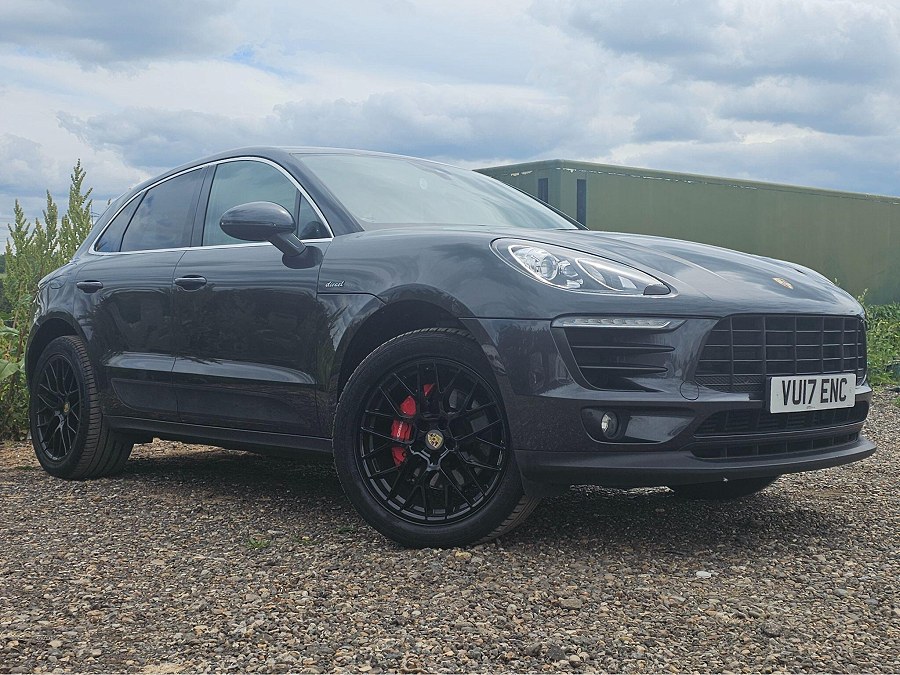 2017 Porsche Macan photo 10