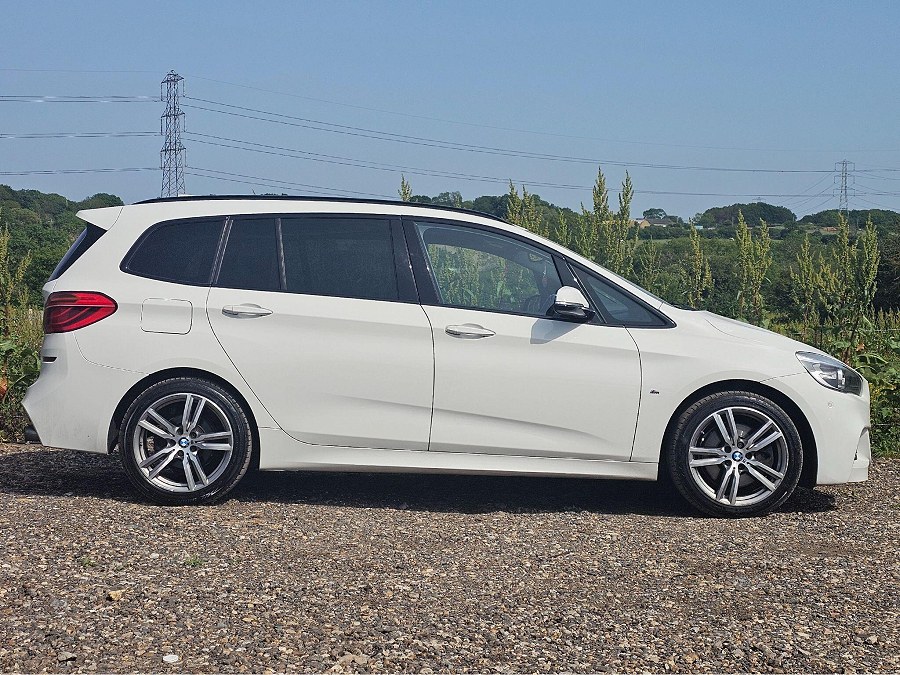 2015 BMW 2 Series Gran Tourer photo 12