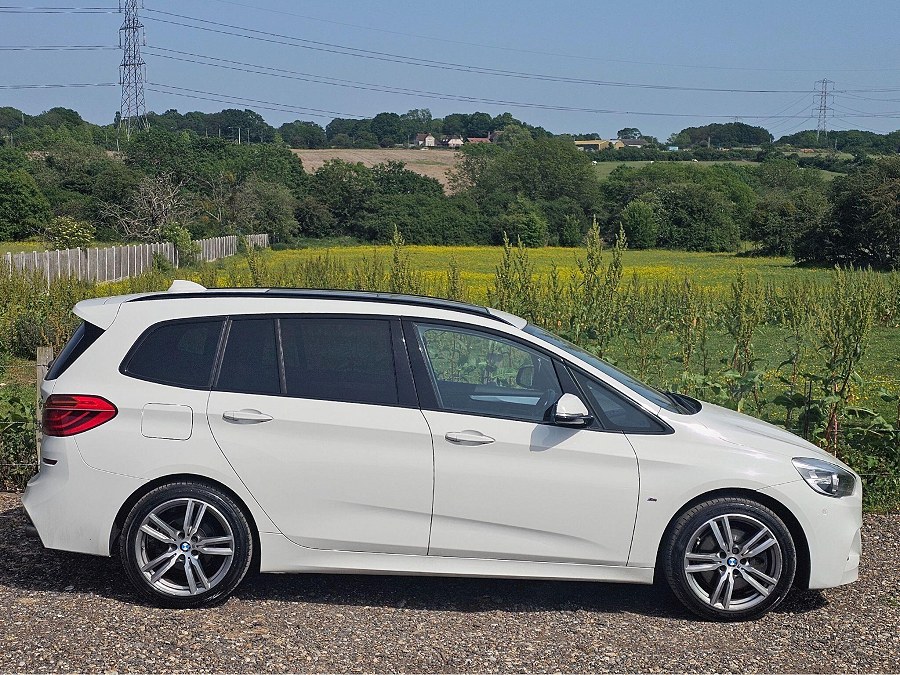 2015 BMW 2 Series Gran Tourer photo 11