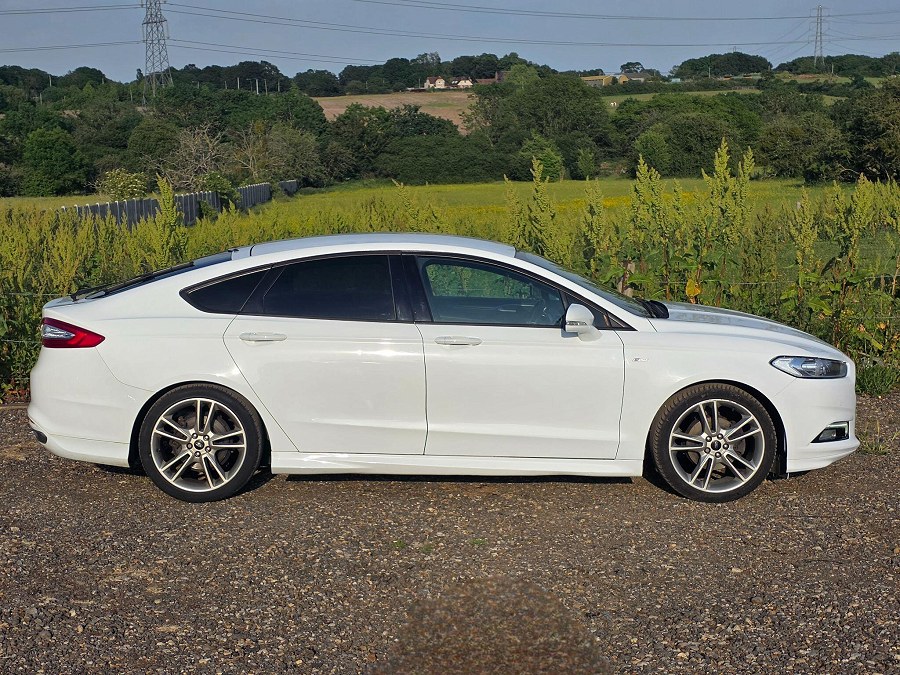 2019 Ford Mondeo photo 9