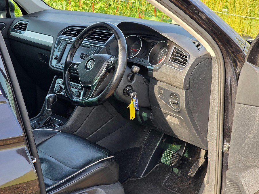 Volkswagen Tiguan photo 2