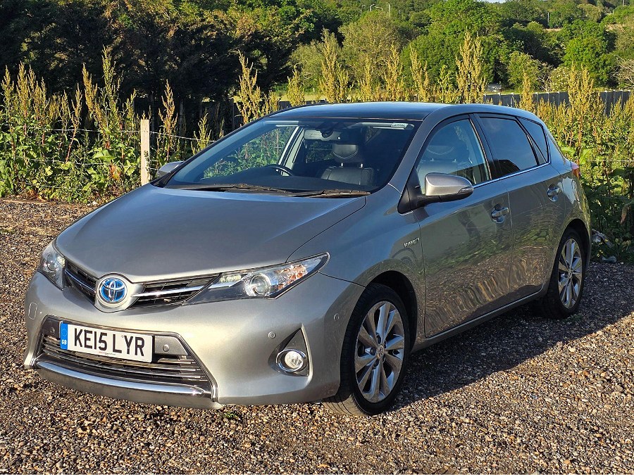 2015 Toyota Auris photo 4