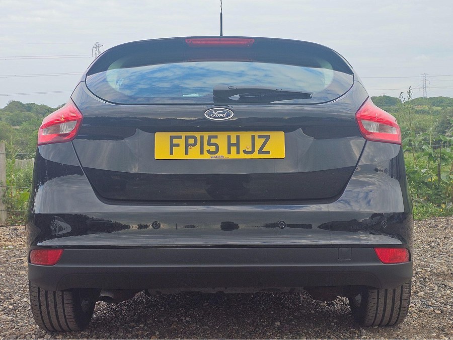 2015 Ford Focus photo 13