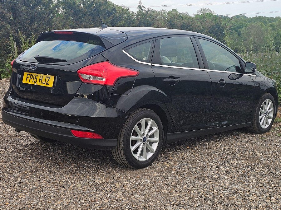 2015 Ford Focus photo 10
