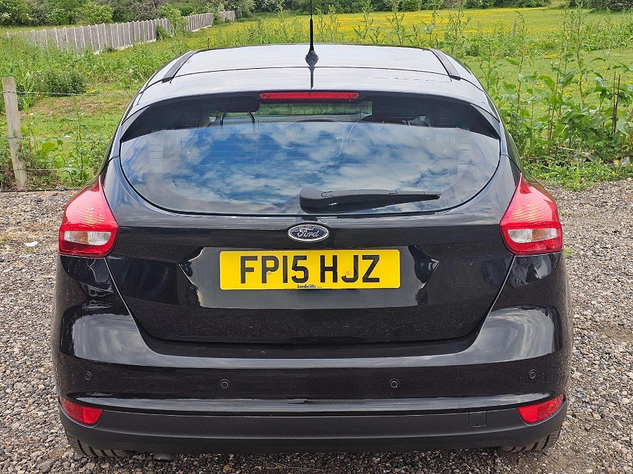 2015 Ford Focus photo 12