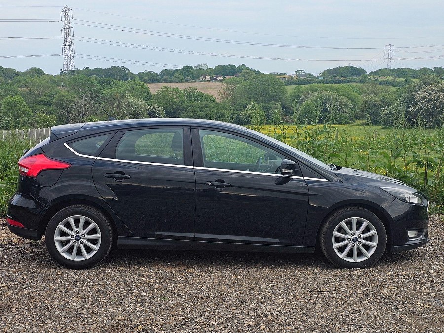 2015 Ford Focus photo 8