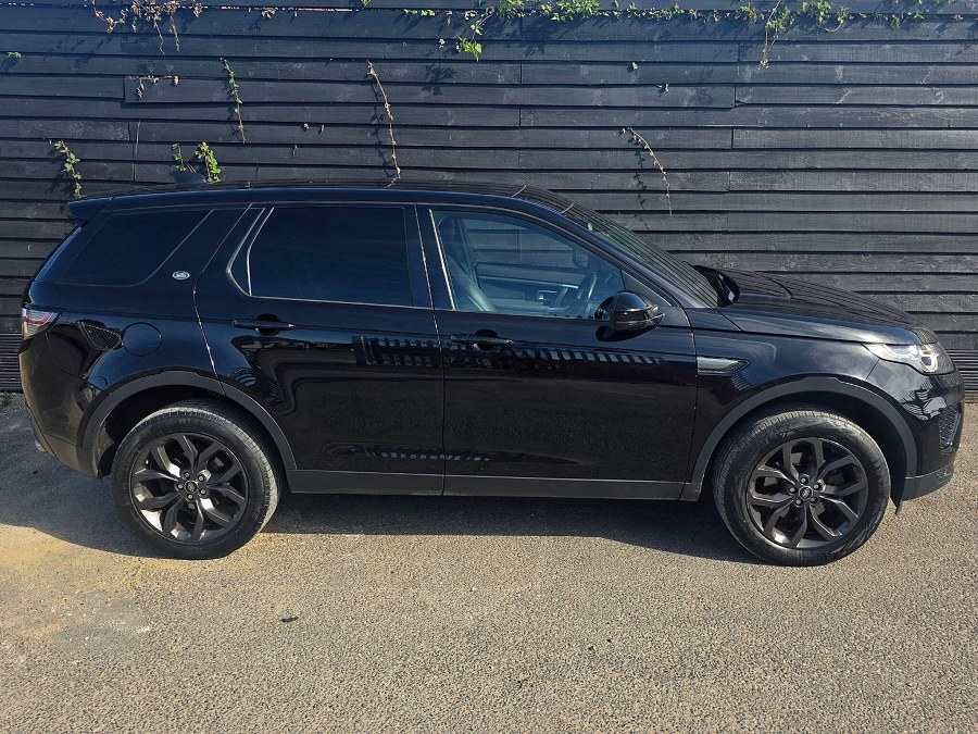 2019 Land Rover Discovery Sport photo 10