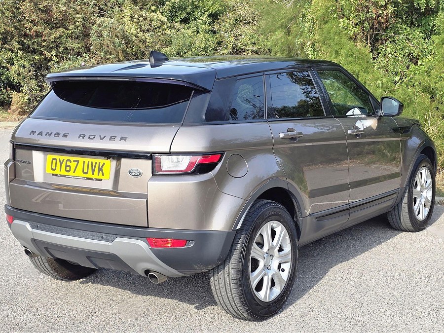2017 Land Rover Range Rover Evoque photo 12