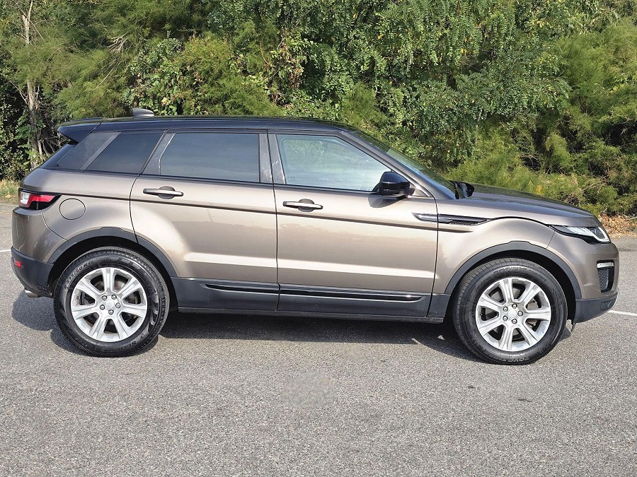 2017 Land Rover Range Rover Evoque photo 10