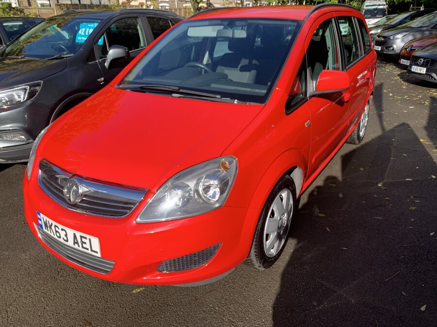 Vauxhall Zafira photo 2
