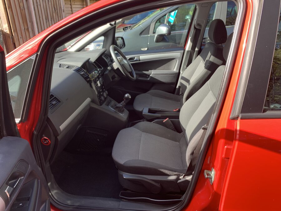 2013 Vauxhall Zafira photo 8