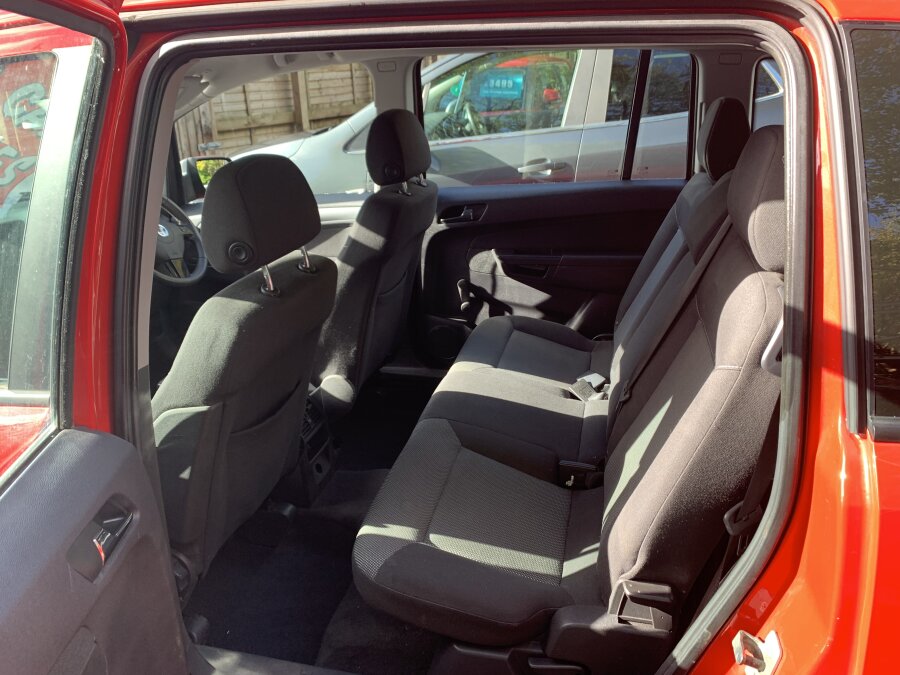 2013 Vauxhall Zafira photo 9