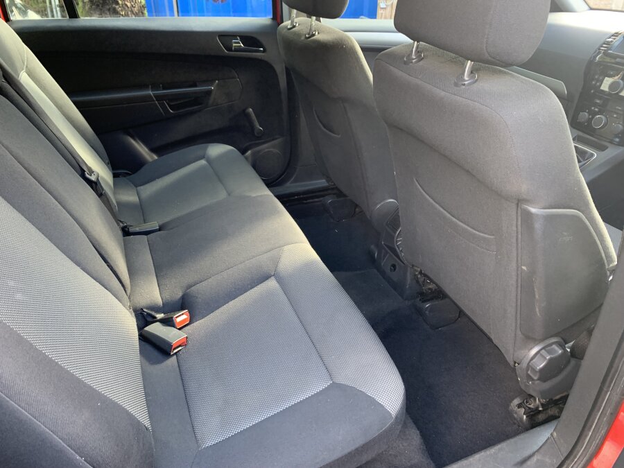2013 Vauxhall Zafira photo 11