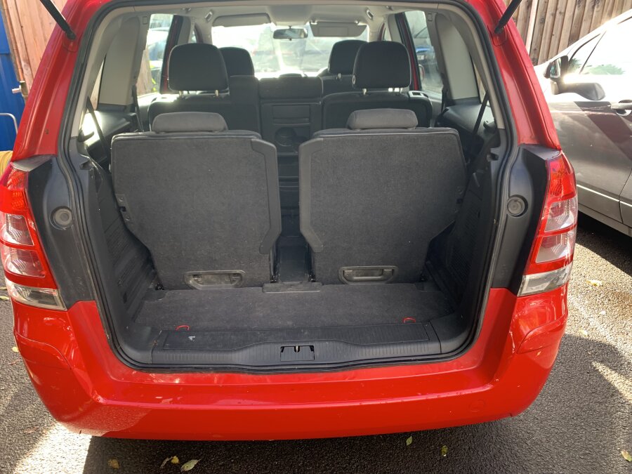 2013 Vauxhall Zafira photo 12