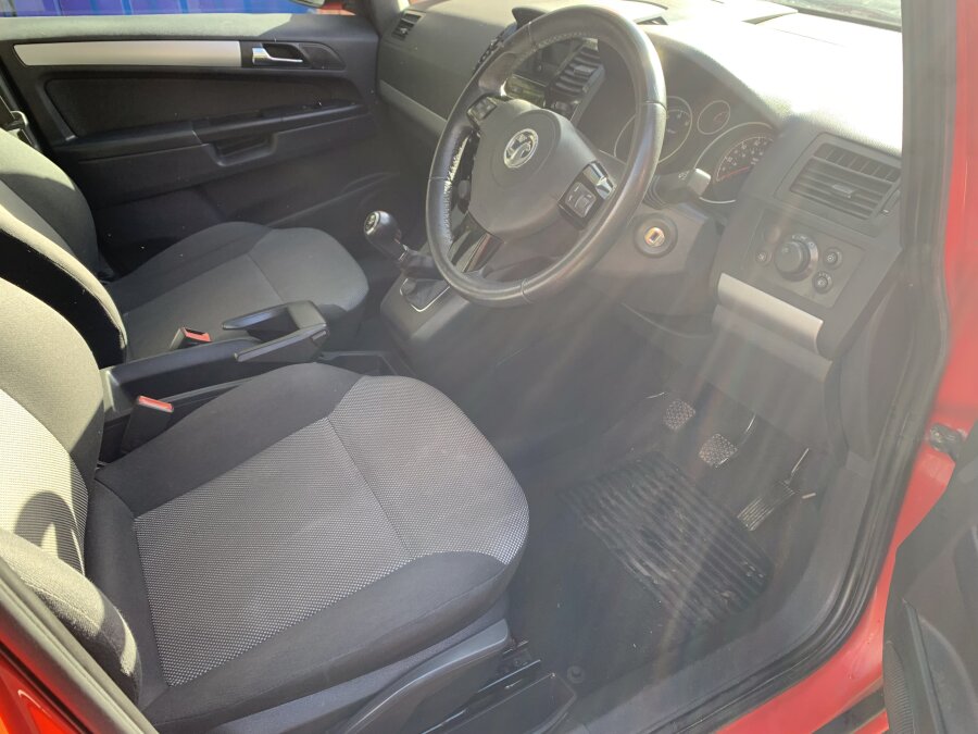 2013 Vauxhall Zafira photo 13