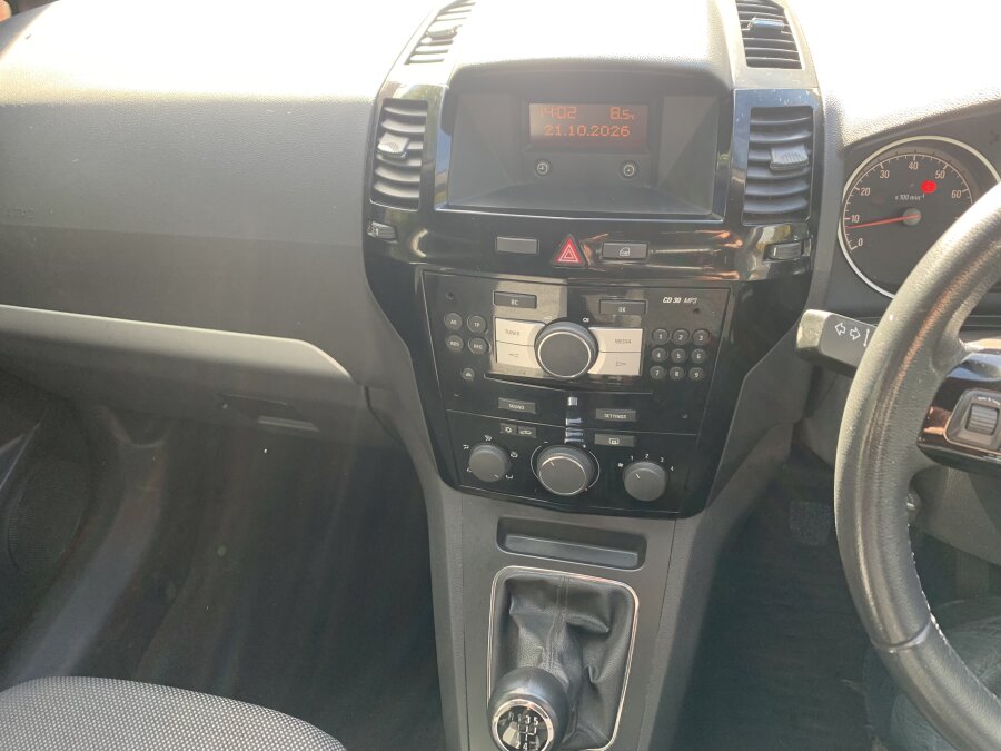 2013 Vauxhall Zafira photo 14