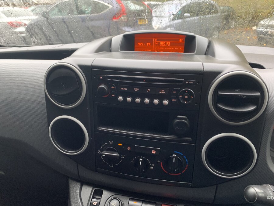 2010 Citroen Berlingo photo 9
