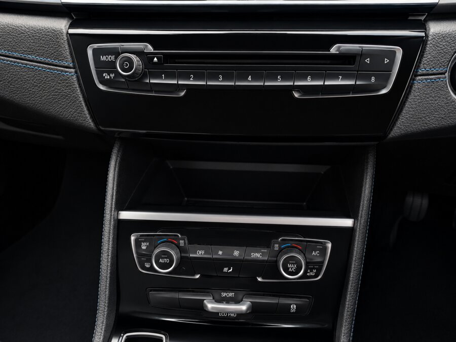 2016 BMW 2 Series Active Tourer photo 9