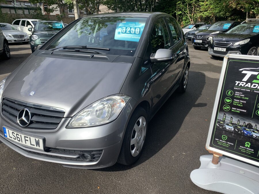 Mercedes-Benz A Class photo 2