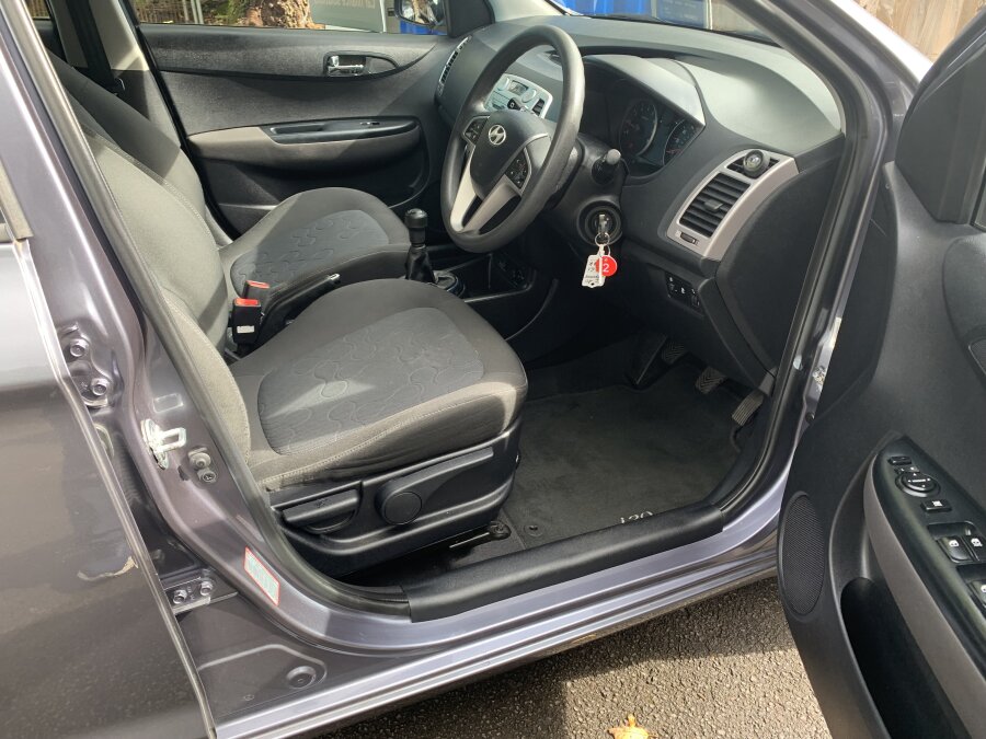 2011 Hyundai i20 photo 7
