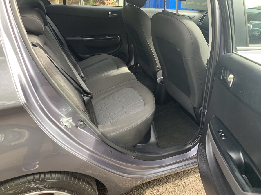 2011 Hyundai i20 photo 10