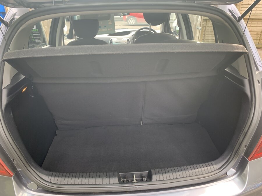 2011 Hyundai i20 photo 11