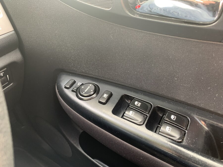 2011 Hyundai i20 photo 13