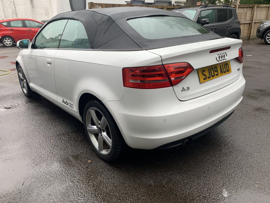 2010 Audi A3 Cabriolet photo 3