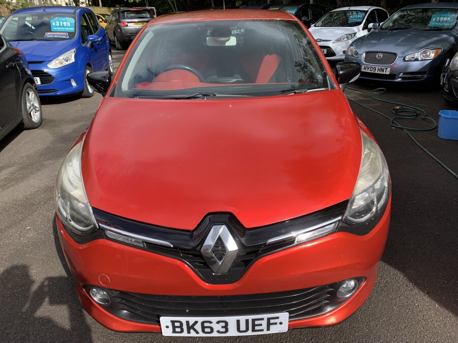 Renault Clio photo 2