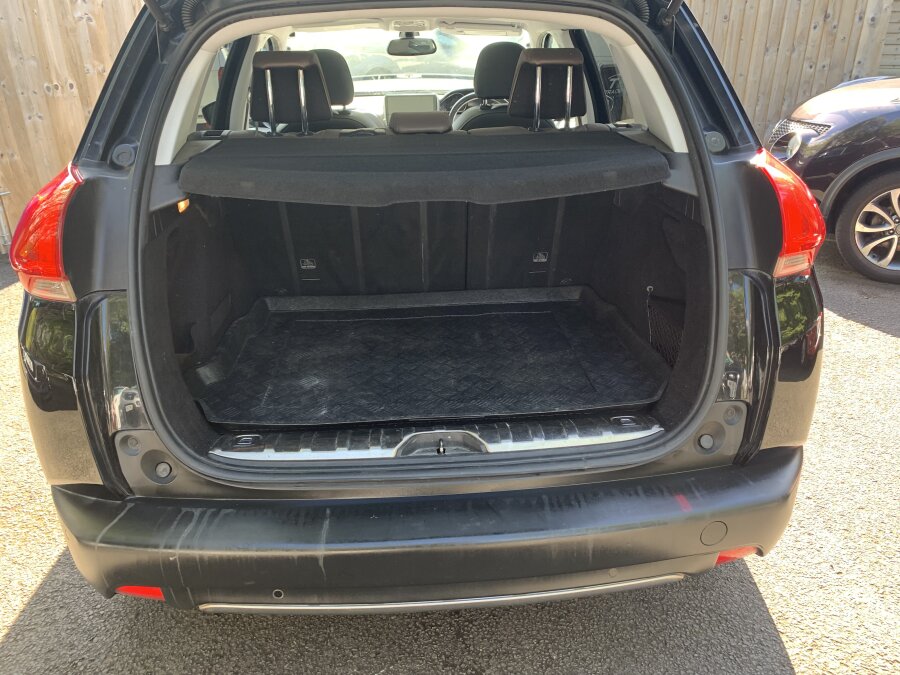2013 Peugeot 2008 photo 13