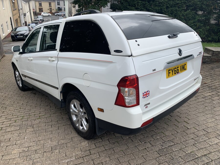 2016 SsangYong Korando Sports photo 7