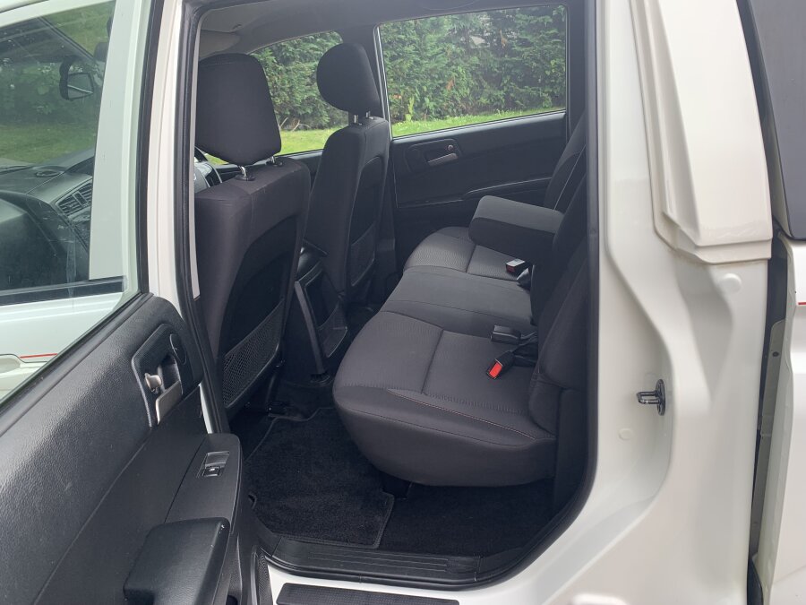 2016 SsangYong Korando Sports photo 11