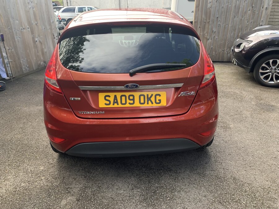 2009 Ford Fiesta photo 5