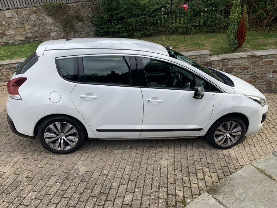2017 Peugeot 3008 photo 6