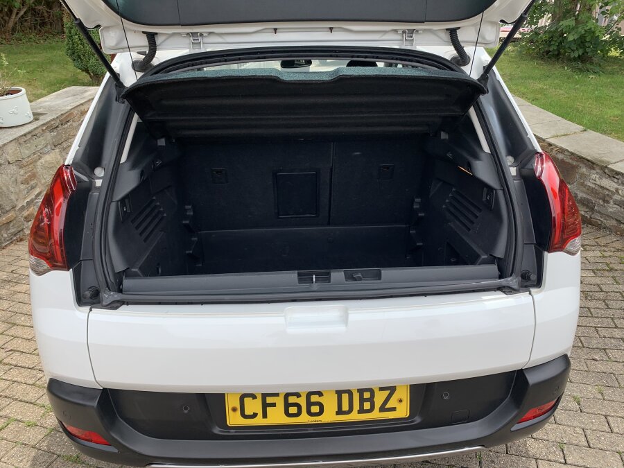 2017 Peugeot 3008 photo 12