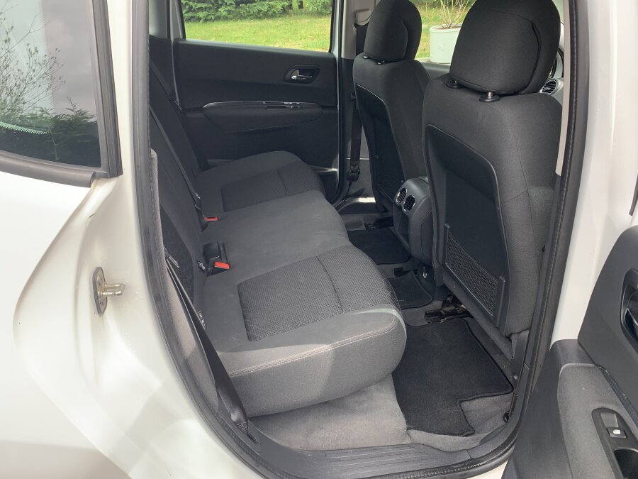 2017 Peugeot 3008 photo 14
